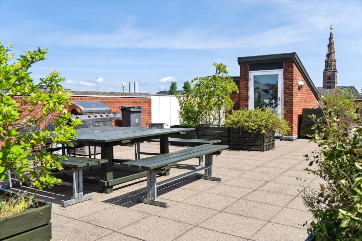 First Row Apartment With Balcony To The Ramparts Kopenhagen Buitenkant foto