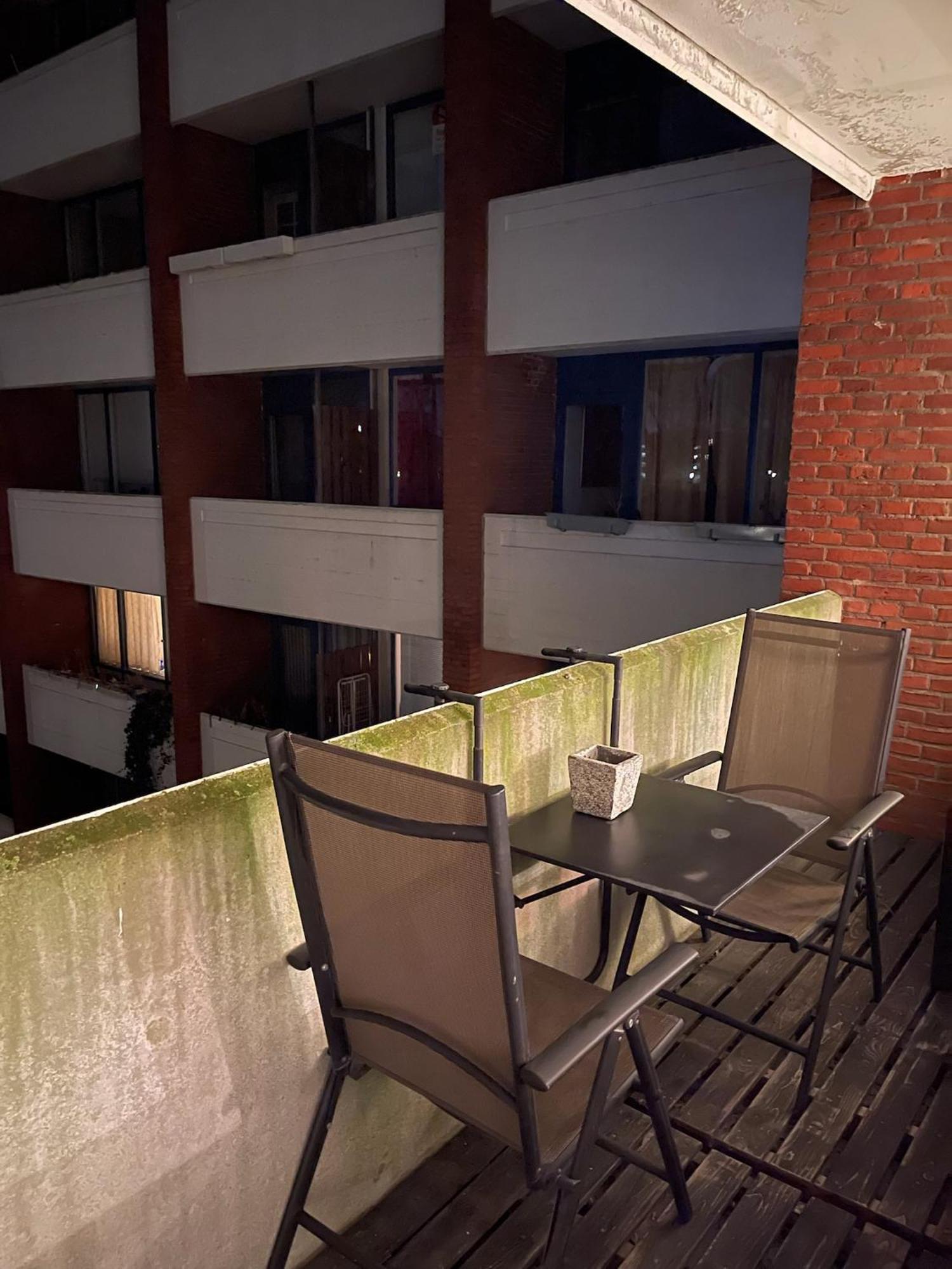 First Row Apartment With Balcony To The Ramparts Kopenhagen Buitenkant foto